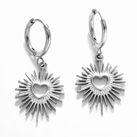 “Radiant Sacred Heart” of Jesus Immaculate Mary Burst Explode Catholic Earrings - Picture 5 of 16